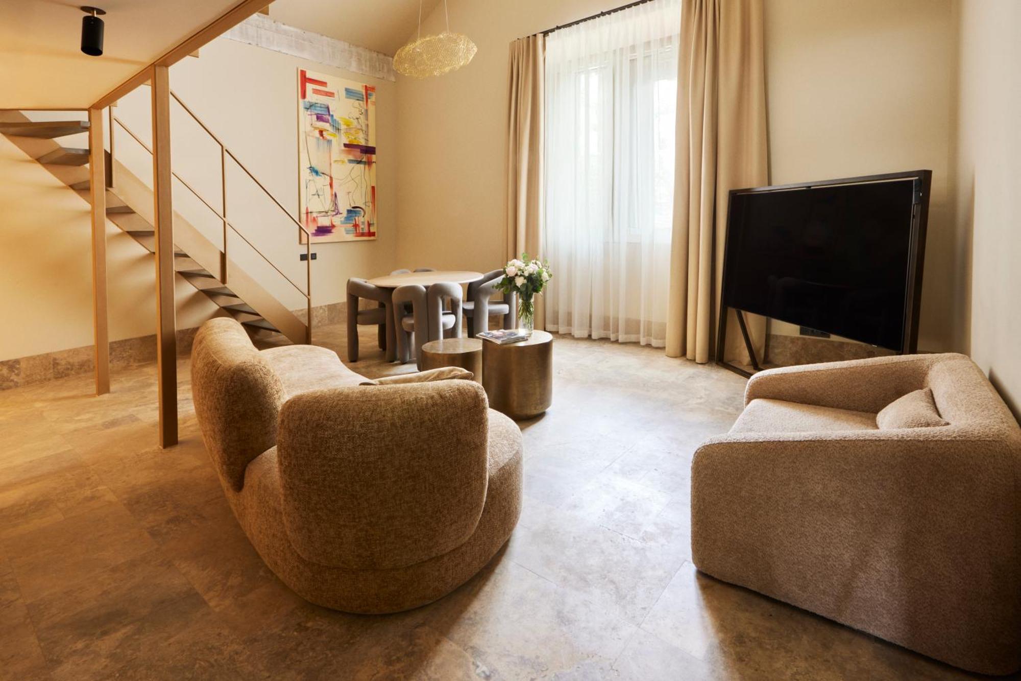 Eze Beach Residence